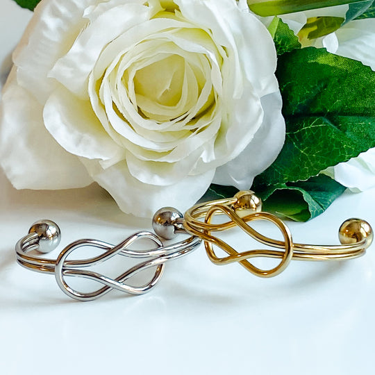 Oluchi Stainless Steel Knot Bangle