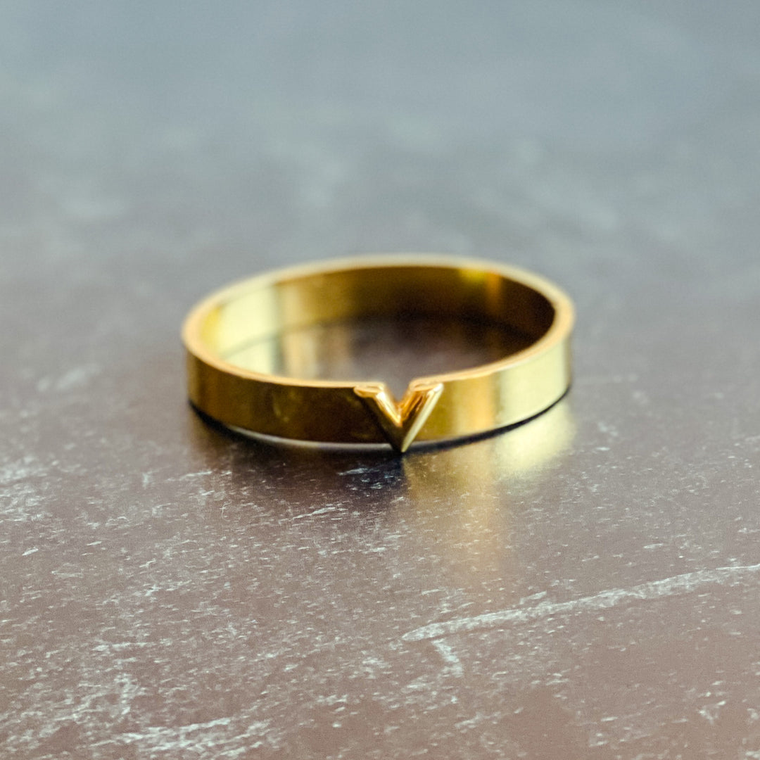 Victoria Stainless Steel Bangle